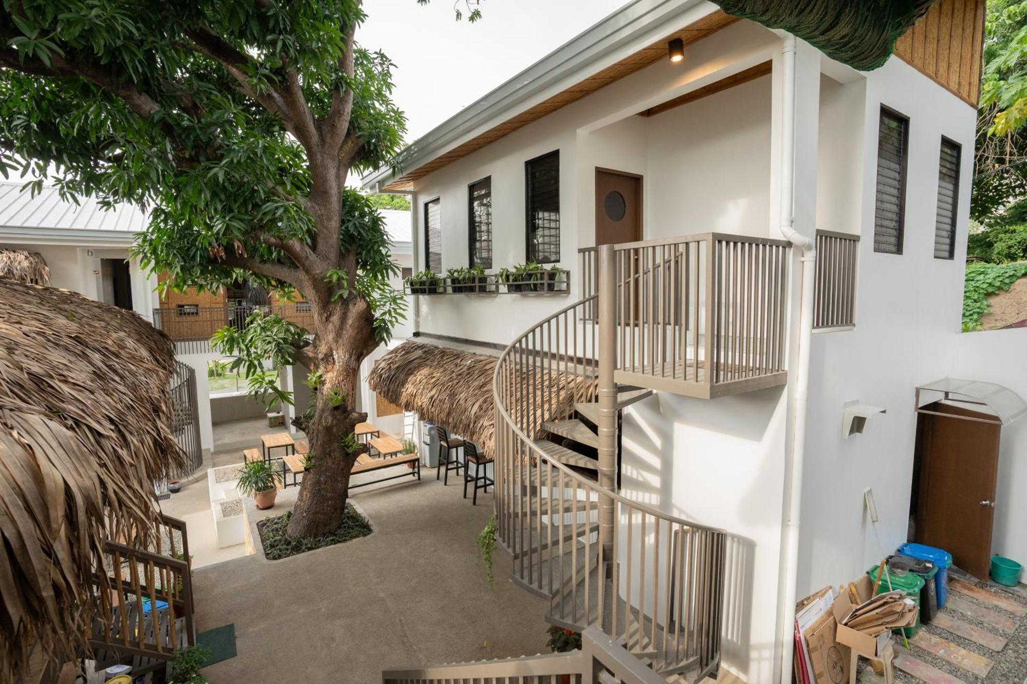 The Circle Hostel, La Union San Fernando City  Exterior photo